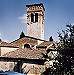 Il campanile della chiesa del borgo