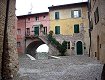 La piazzetta centrale ed una viuzza interna al borgo